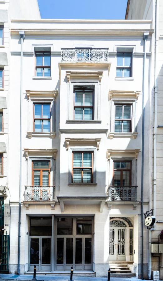 Art Pera Suites Istanbul Bagian luar foto